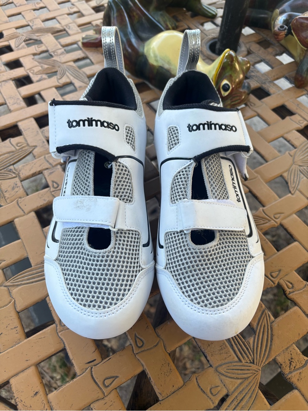 Tommaso Men's White and Silver Athletic Shoes with Breathable Mesh